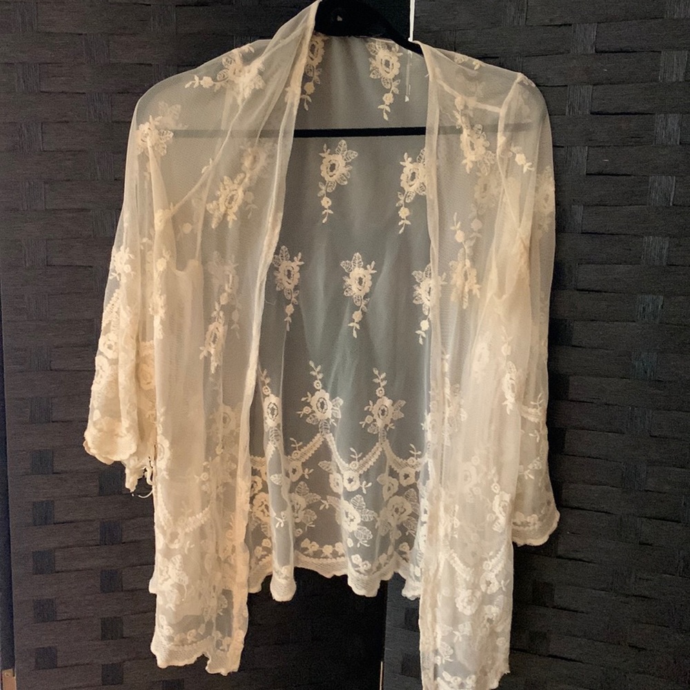 BOGO Lace, Tassel Sleeved, Shawl